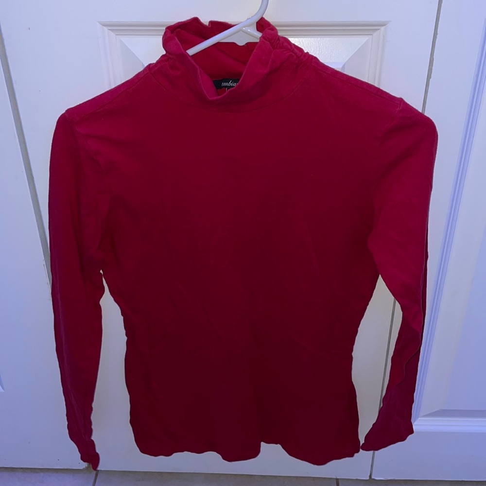 Ambiance Turleneck Red Long Sleeve Top (Large/Grande)
